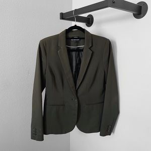 Women’s Fitted Blazer